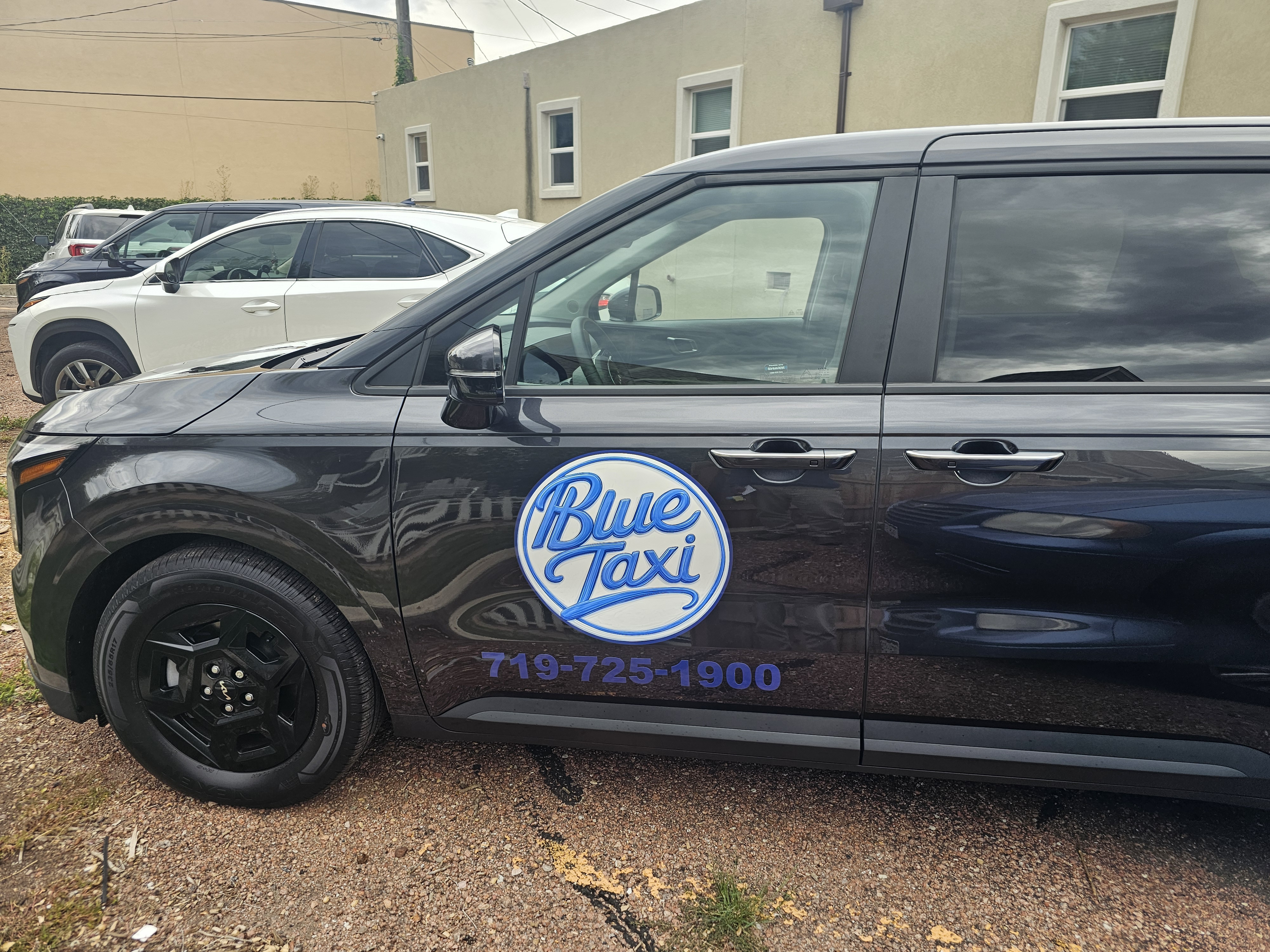 Blue Taxi SUV